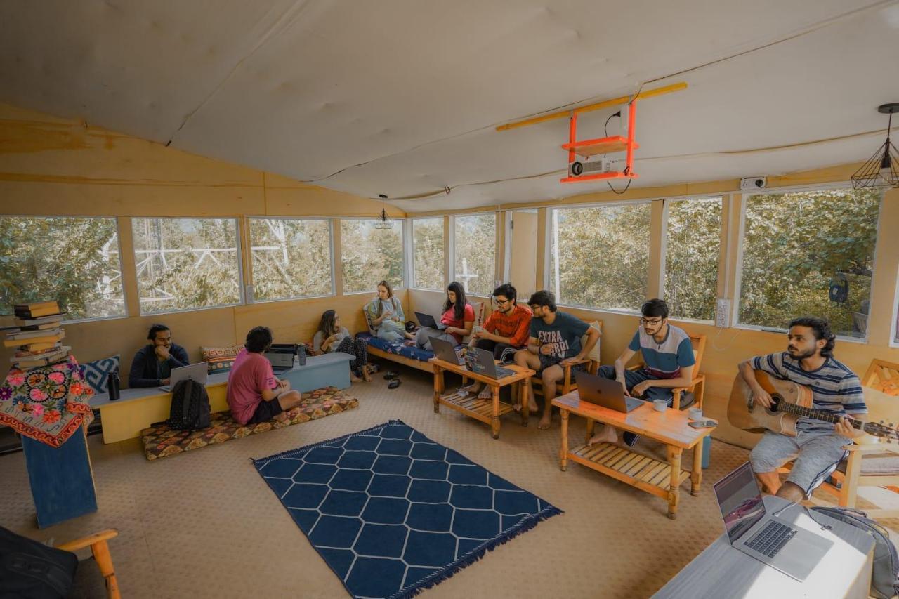 Mars Monkey Hostel & Cafe Manali  Luaran gambar