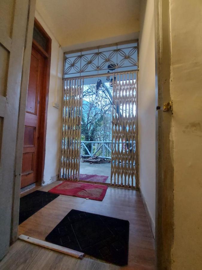 Mars Monkey Hostel & Cafe Manali  Luaran gambar