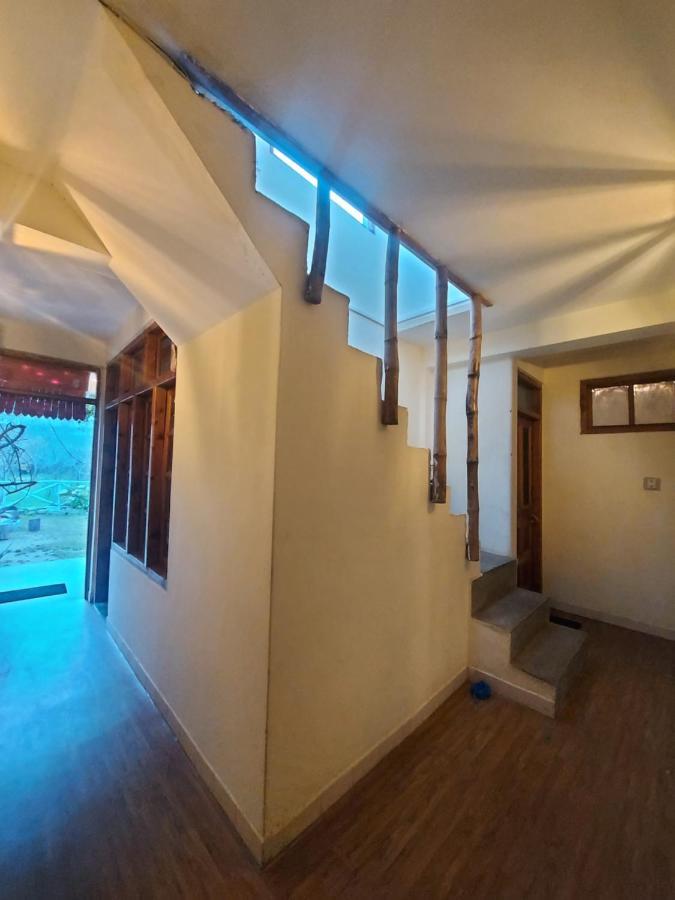 Mars Monkey Hostel & Cafe Manali  Luaran gambar