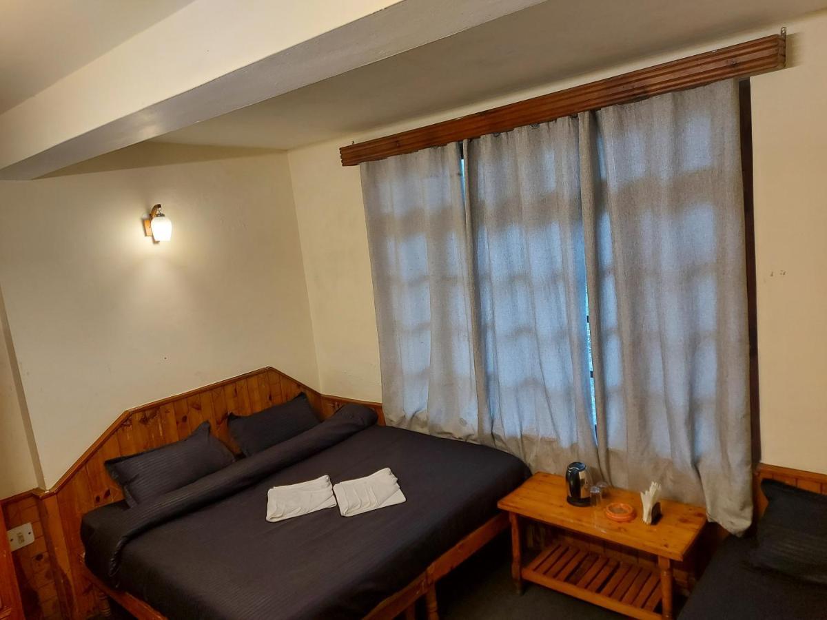 Mars Monkey Hostel & Cafe Manali  Luaran gambar