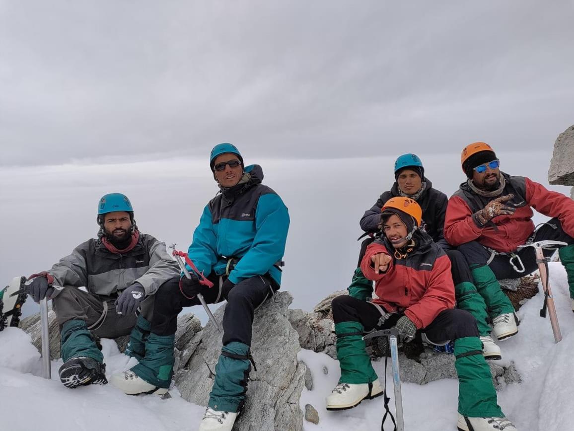 Mars Monkey Hostel & Cafe Manali  Luaran gambar